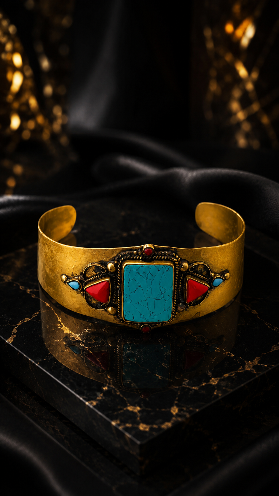 The Monarch Stone Collar